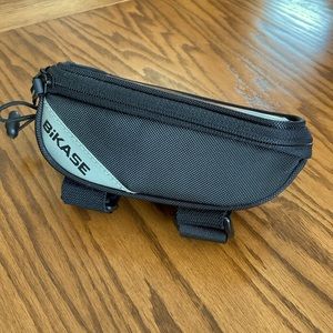 EUC Bikase Phone Front Frame Bag